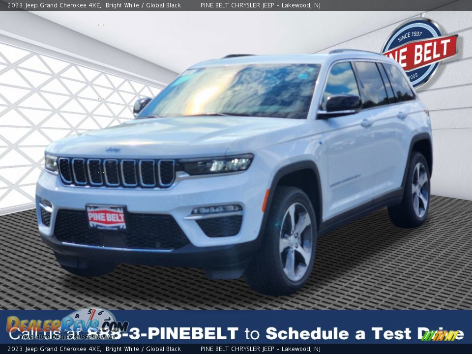 2023 Jeep Grand Cherokee 4XE Bright White / Global Black Photo #1