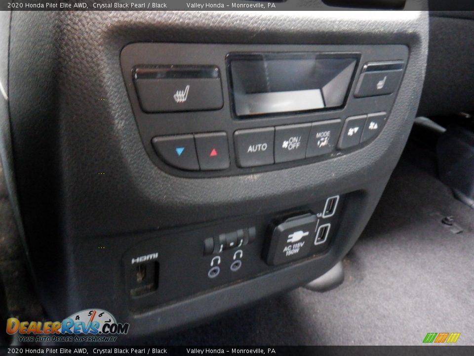 Controls of 2020 Honda Pilot Elite AWD Photo #32