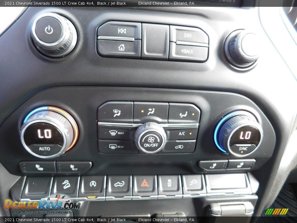 Controls of 2021 Chevrolet Silverado 1500 LT Crew Cab 4x4 Photo #31