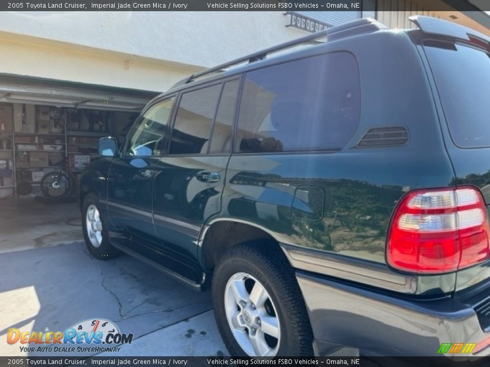 2005 Toyota Land Cruiser Imperial Jade Green Mica / Ivory Photo #2