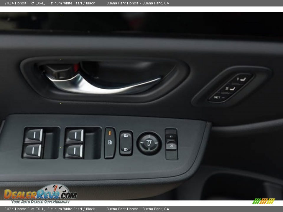 Door Panel of 2024 Honda Pilot EX-L Photo #34