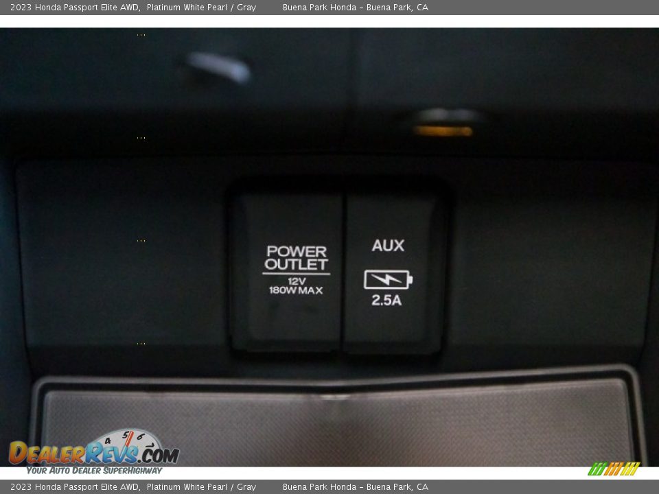 2023 Honda Passport Elite AWD Platinum White Pearl / Gray Photo #24