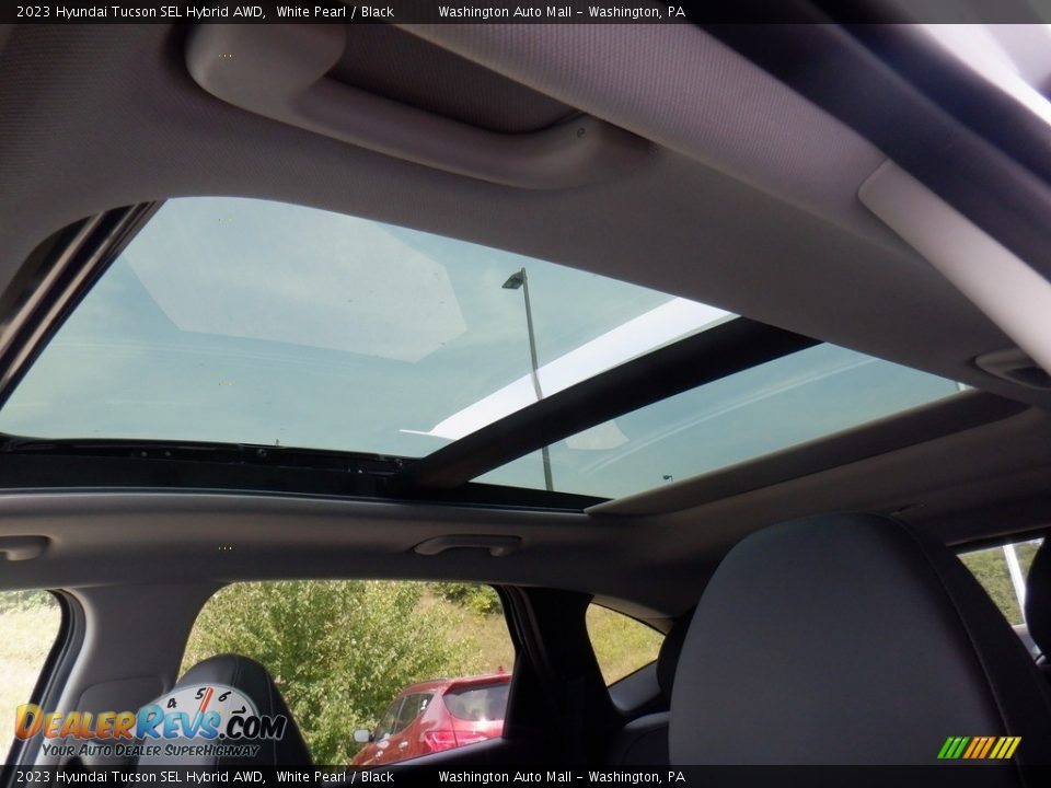 Sunroof of 2023 Hyundai Tucson SEL Hybrid AWD Photo #12