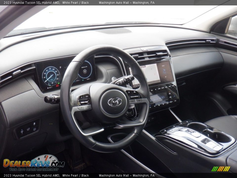 Dashboard of 2023 Hyundai Tucson SEL Hybrid AWD Photo #13