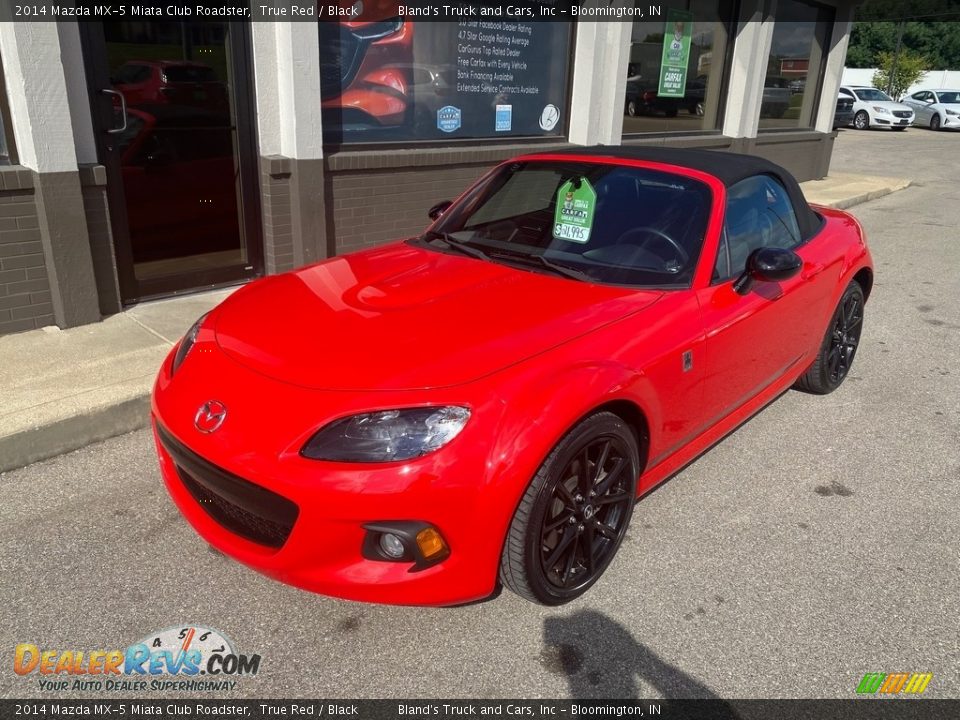 Front 3/4 View of 2014 Mazda MX-5 Miata Club Roadster Photo #3