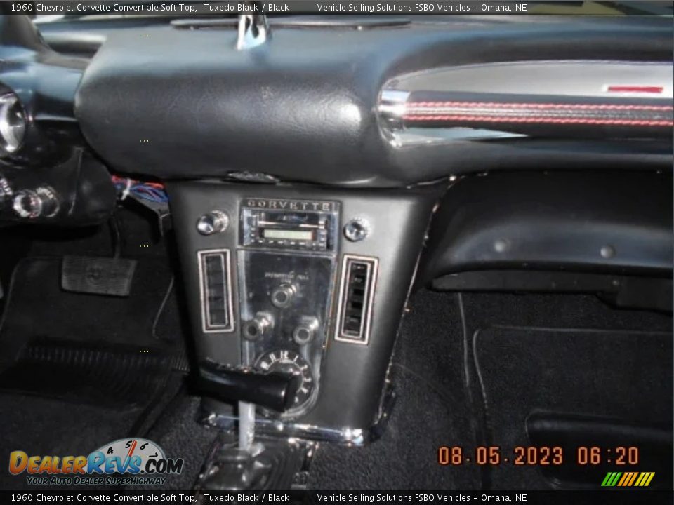 Dashboard of 1960 Chevrolet Corvette Convertible Soft Top Photo #7