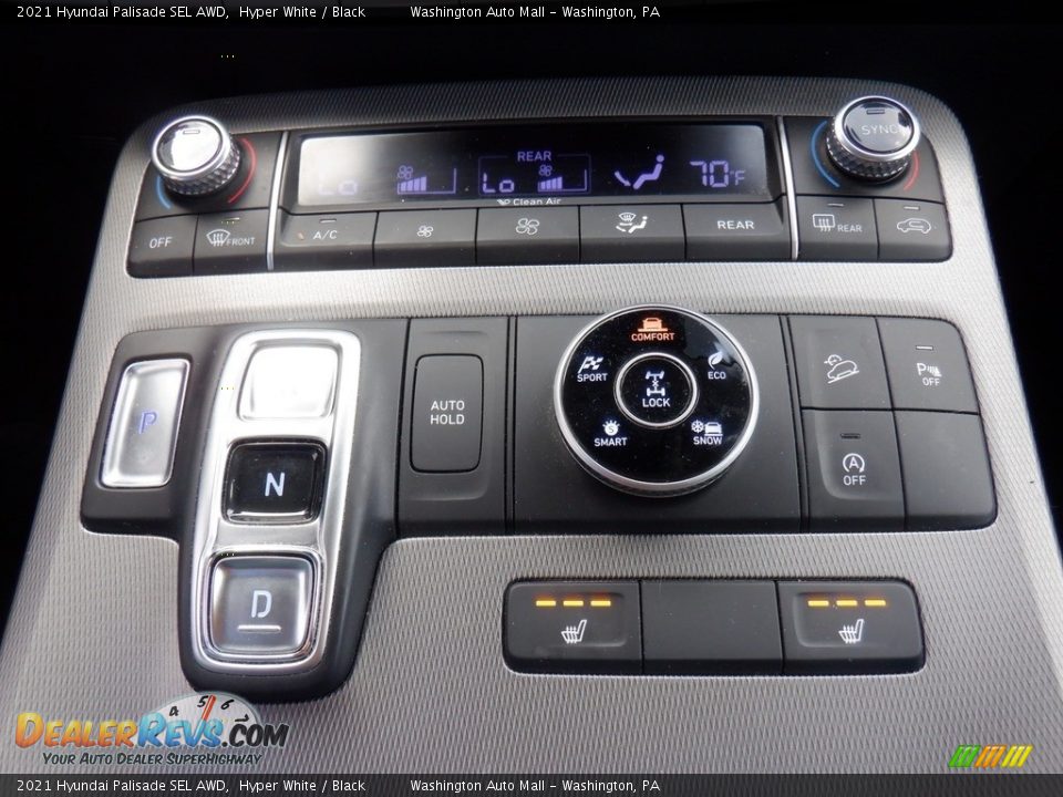 Controls of 2021 Hyundai Palisade SEL AWD Photo #17