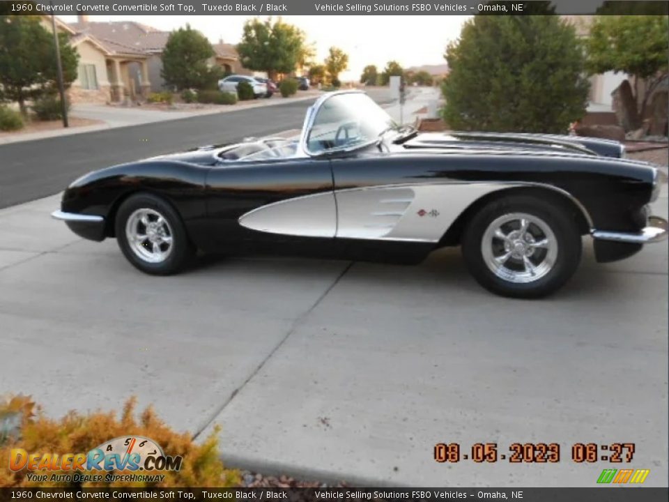 Tuxedo Black 1960 Chevrolet Corvette Convertible Soft Top Photo #29