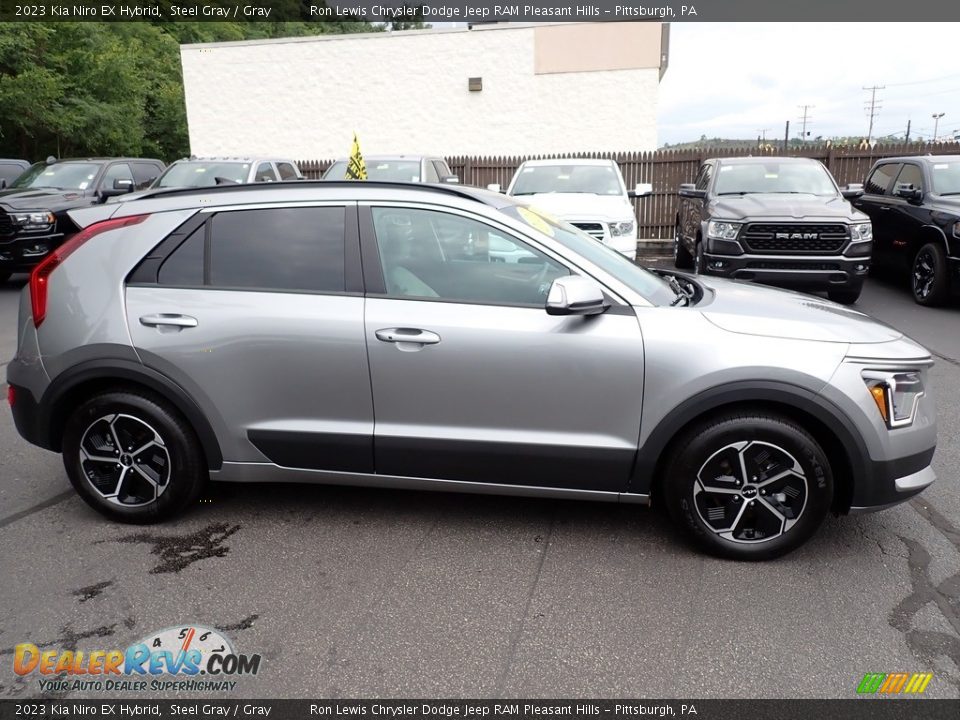 2023 Kia Niro EX Hybrid Steel Gray / Gray Photo #7