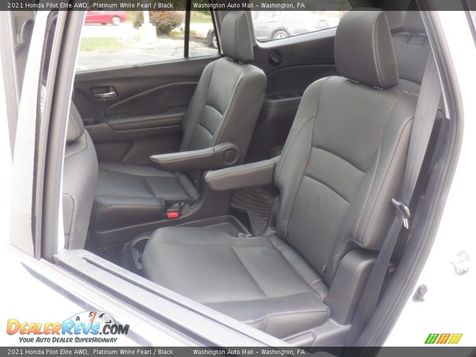 Rear Seat of 2021 Honda Pilot Elite AWD Photo #36