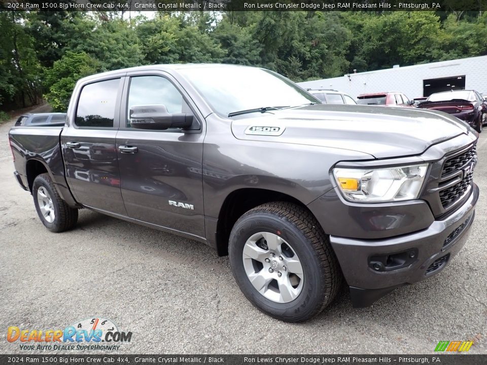 Front 3/4 View of 2024 Ram 1500 Big Horn Crew Cab 4x4 Photo #9