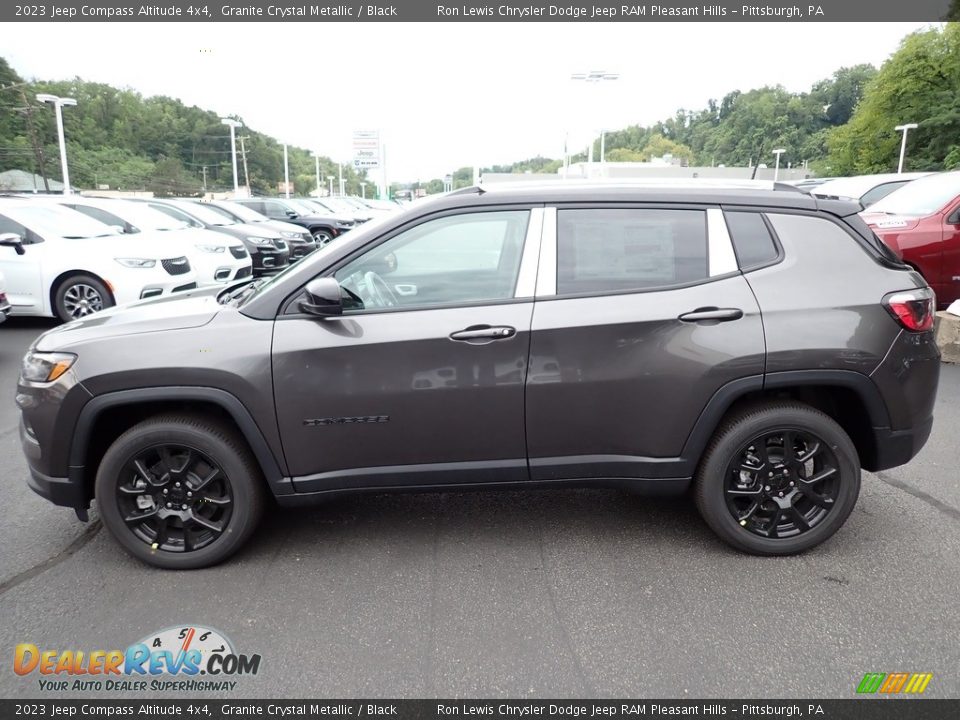 2023 Jeep Compass Altitude 4x4 Granite Crystal Metallic / Black Photo #2