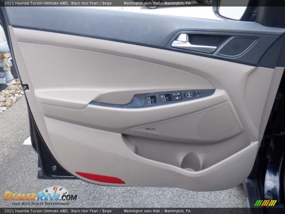 Door Panel of 2021 Hyundai Tucson Ulitimate AWD Photo #10