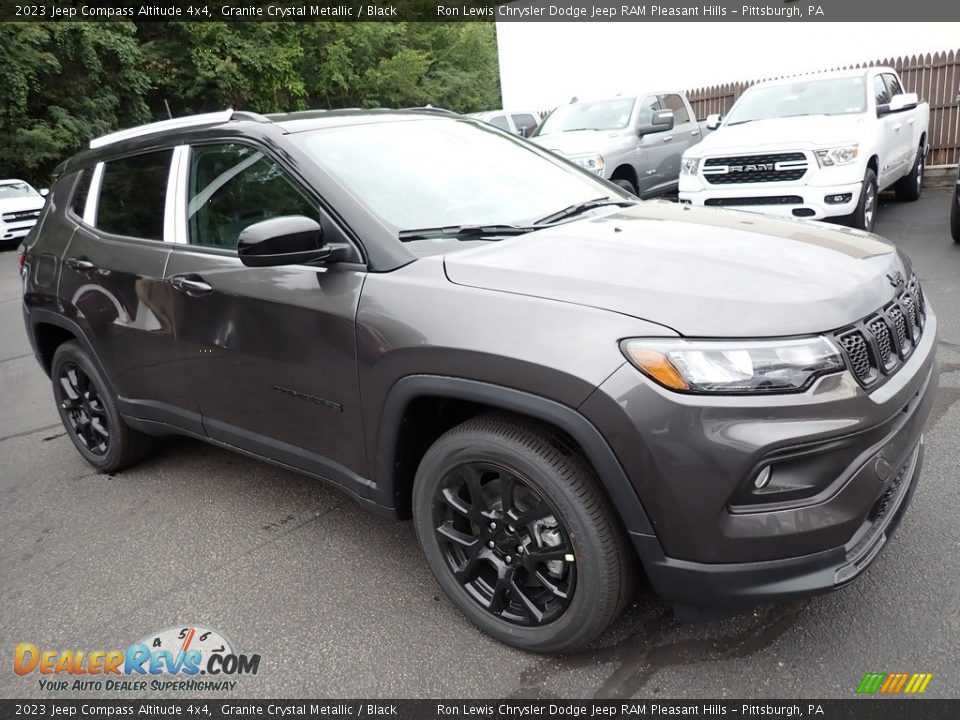 2023 Jeep Compass Altitude 4x4 Granite Crystal Metallic / Black Photo #8