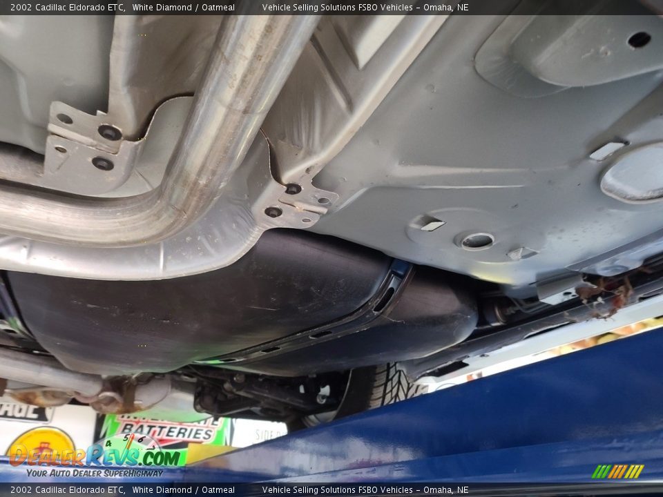 Undercarriage of 2002 Cadillac Eldorado ETC Photo #12