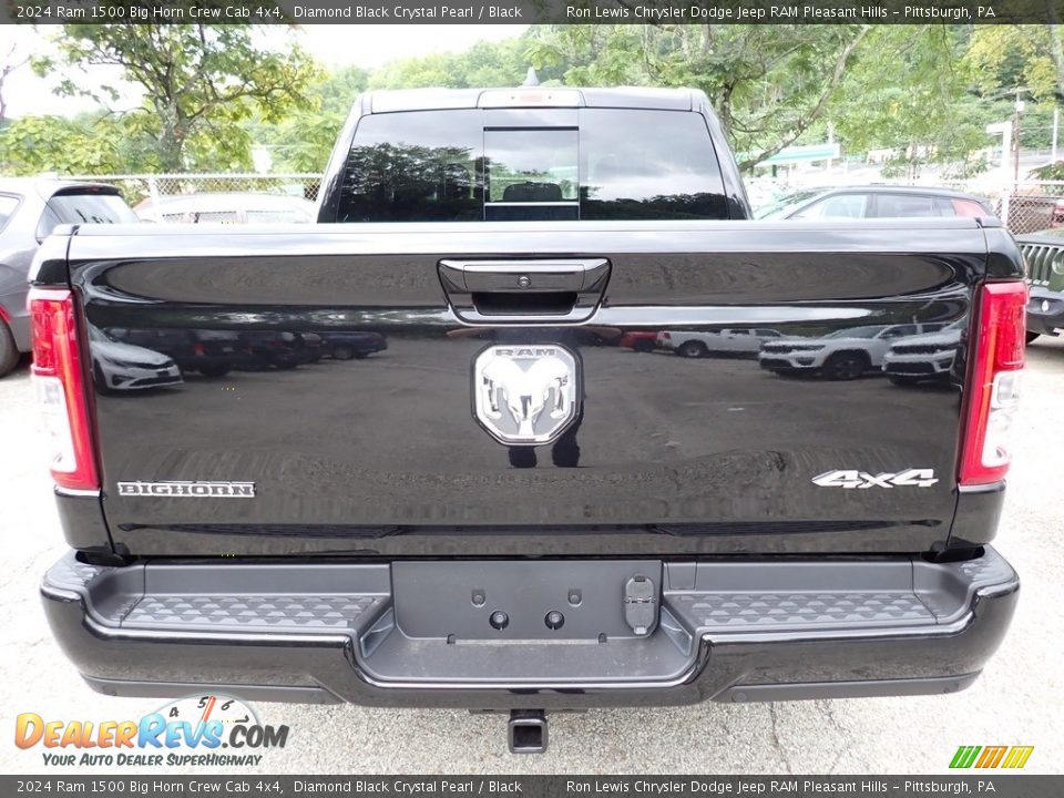 2024 Ram 1500 Big Horn Crew Cab 4x4 Diamond Black Crystal Pearl / Black Photo #4