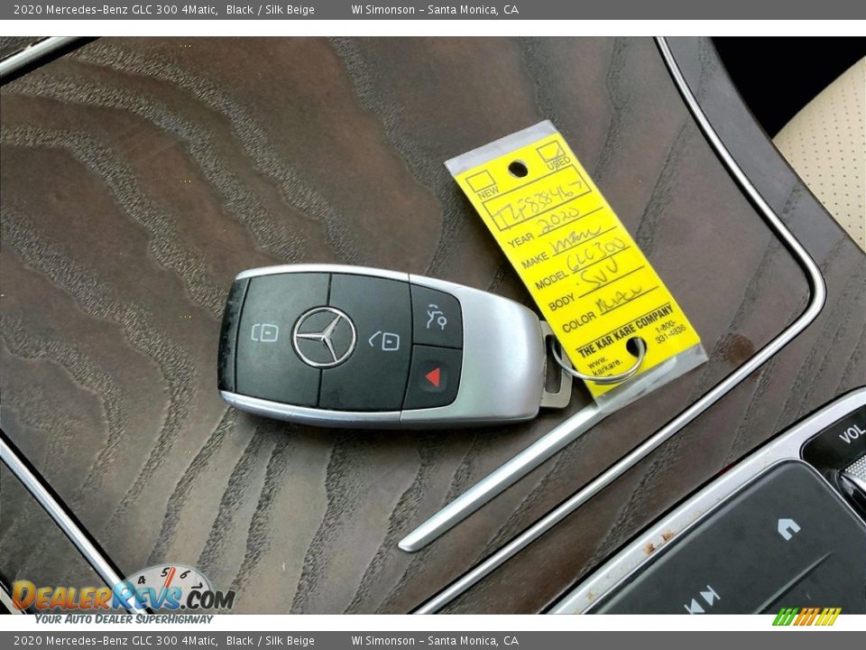Keys of 2020 Mercedes-Benz GLC 300 4Matic Photo #11