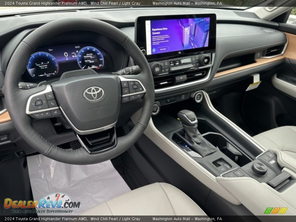 Light Gray Interior - 2024 Toyota Grand Highlander Platinum AWD Photo #3