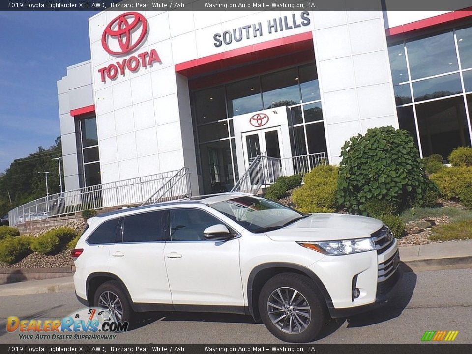 2019 Toyota Highlander XLE AWD Blizzard Pearl White / Ash Photo #2