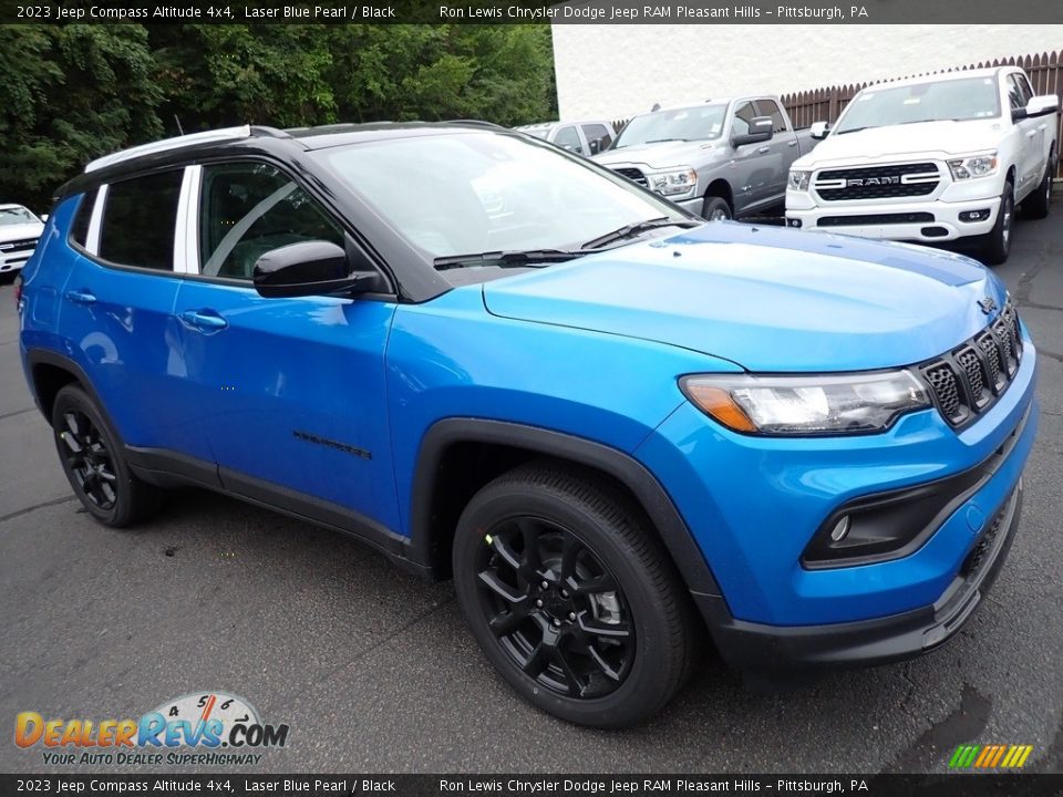 2023 Jeep Compass Altitude 4x4 Laser Blue Pearl / Black Photo #8