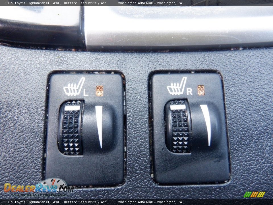 2019 Toyota Highlander XLE AWD Blizzard Pearl White / Ash Photo #13