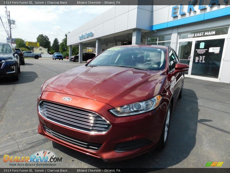 2014 Ford Fusion SE Sunset / Charcoal Black Photo #3