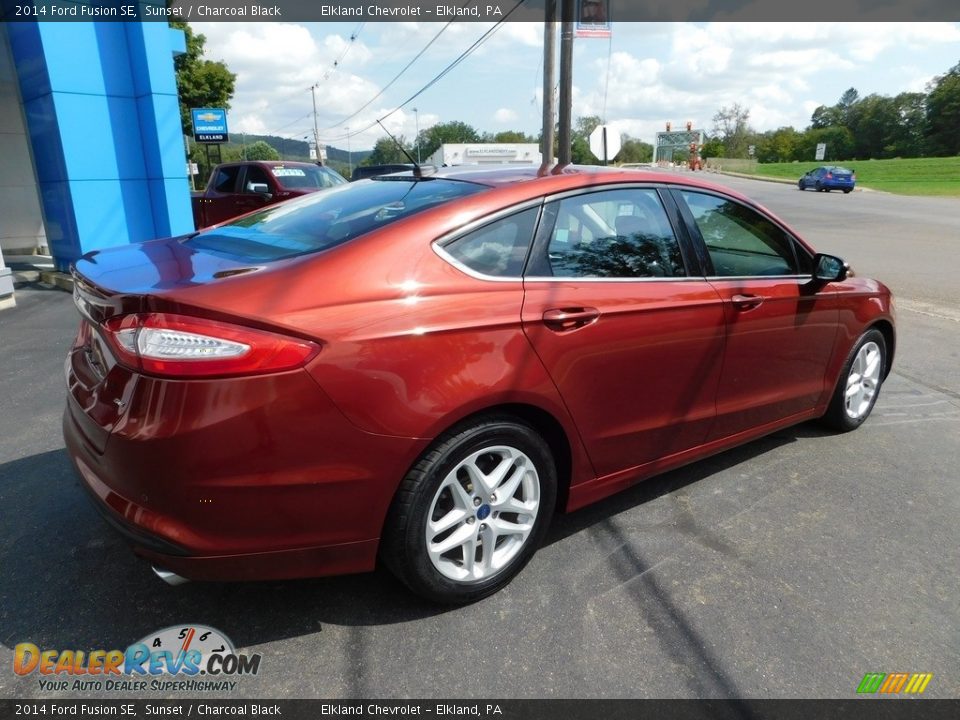 2014 Ford Fusion SE Sunset / Charcoal Black Photo #8