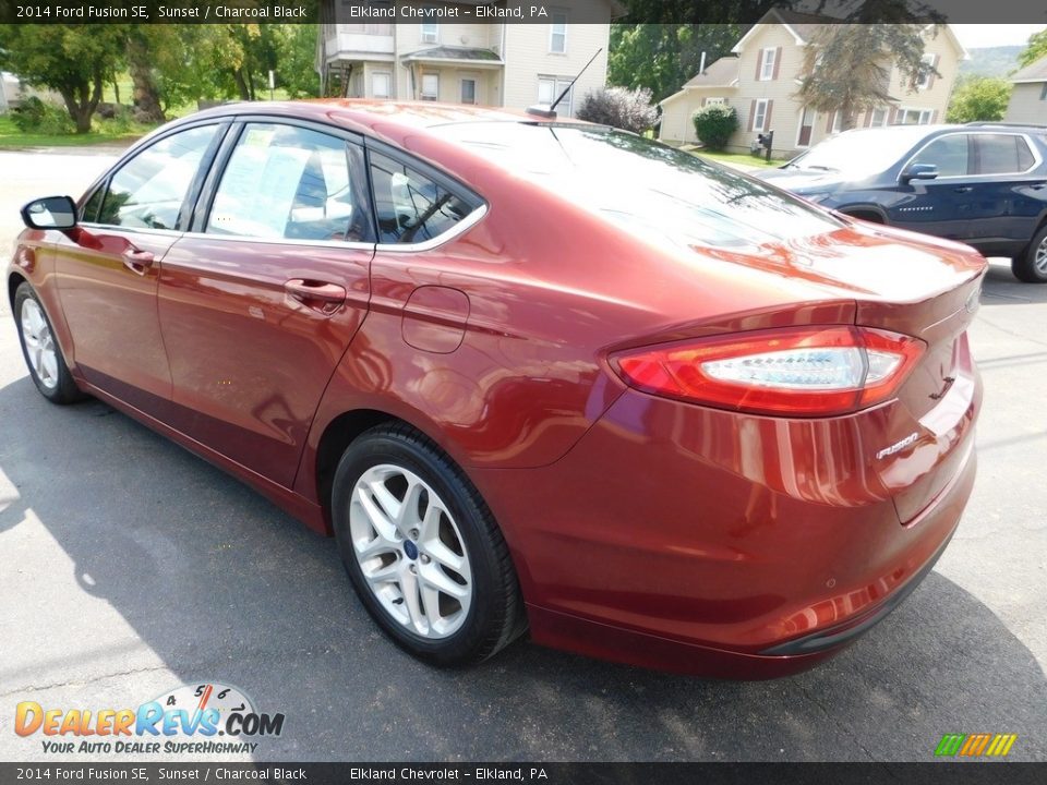 2014 Ford Fusion SE Sunset / Charcoal Black Photo #11