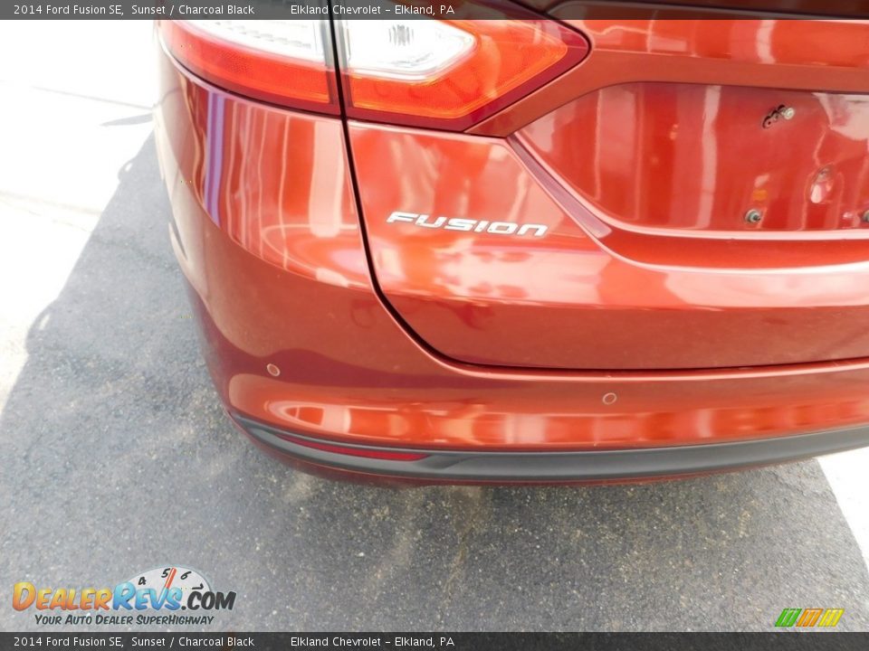 2014 Ford Fusion SE Sunset / Charcoal Black Photo #14