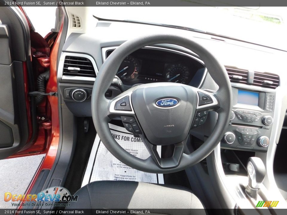 2014 Ford Fusion SE Sunset / Charcoal Black Photo #22