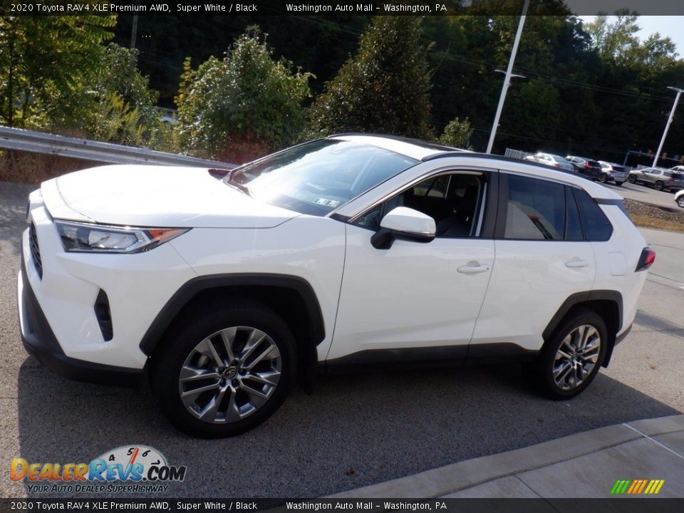 2020 Toyota RAV4 XLE Premium AWD Super White / Black Photo #18