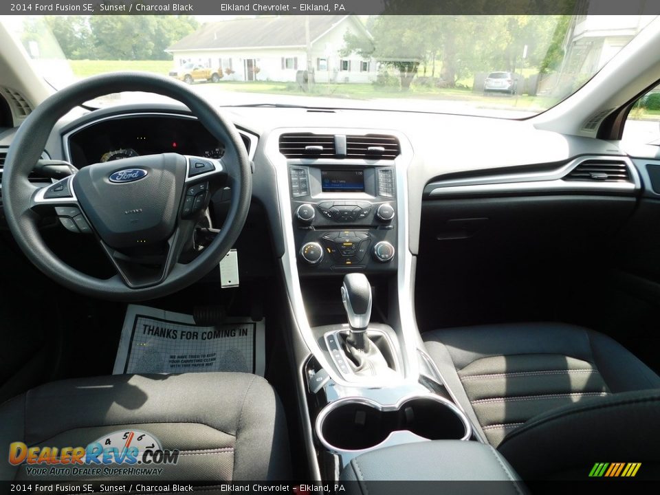 2014 Ford Fusion SE Sunset / Charcoal Black Photo #34