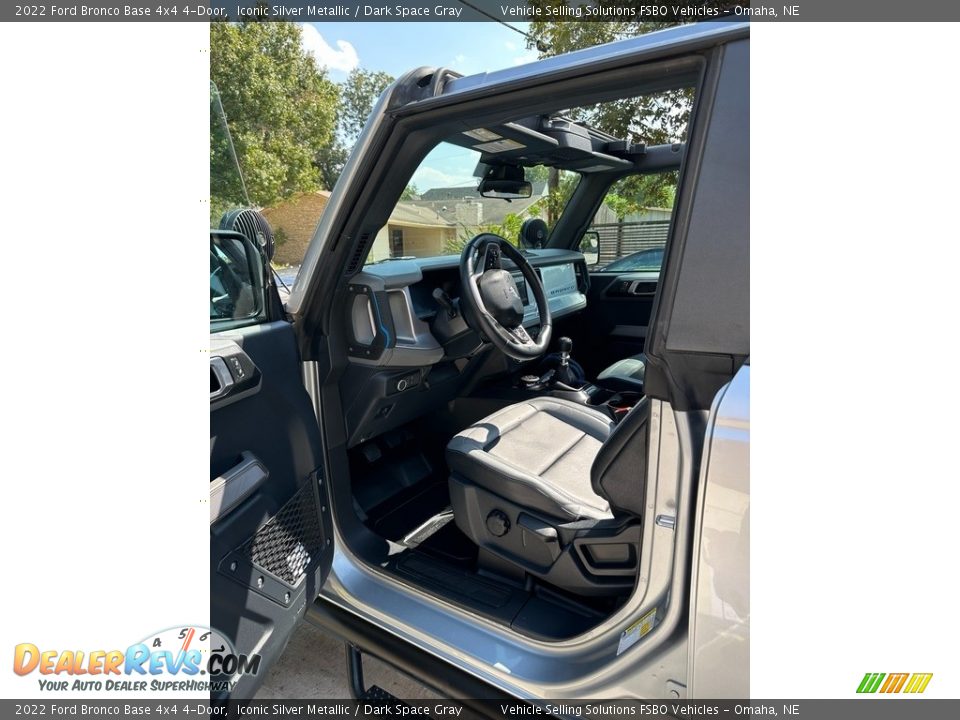 2022 Ford Bronco Base 4x4 4-Door Iconic Silver Metallic / Dark Space Gray Photo #2