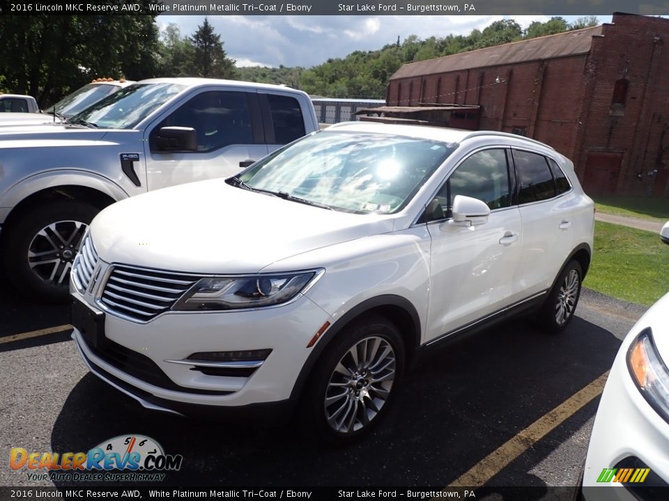 Front 3/4 View of 2016 Lincoln MKC Reserve AWD Photo #1
