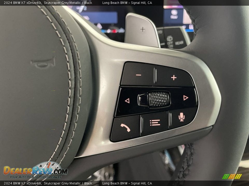 2024 BMW X7 xDrive40i Steering Wheel Photo #16