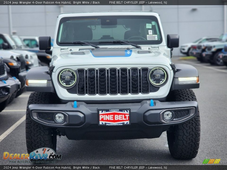 2024 Jeep Wrangler 4-Door Rubicon 4xe Hybrid Bright White / Black Photo #2