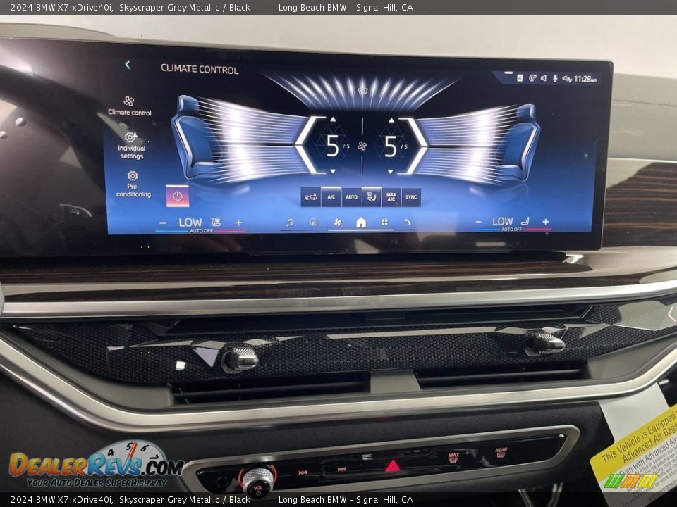 Controls of 2024 BMW X7 xDrive40i Photo #21