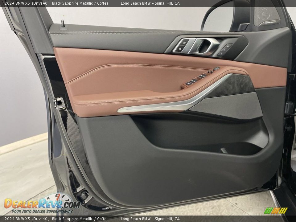 Door Panel of 2024 BMW X5 sDrive40i Photo #10