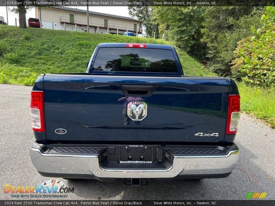 2024 Ram 2500 Tradesman Crew Cab 4x4 Patriot Blue Pearl / Diesel Gray/Black Photo #7