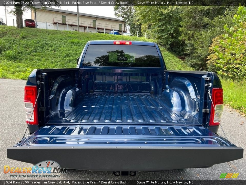 2024 Ram 2500 Tradesman Crew Cab 4x4 Patriot Blue Pearl / Diesel Gray/Black Photo #8