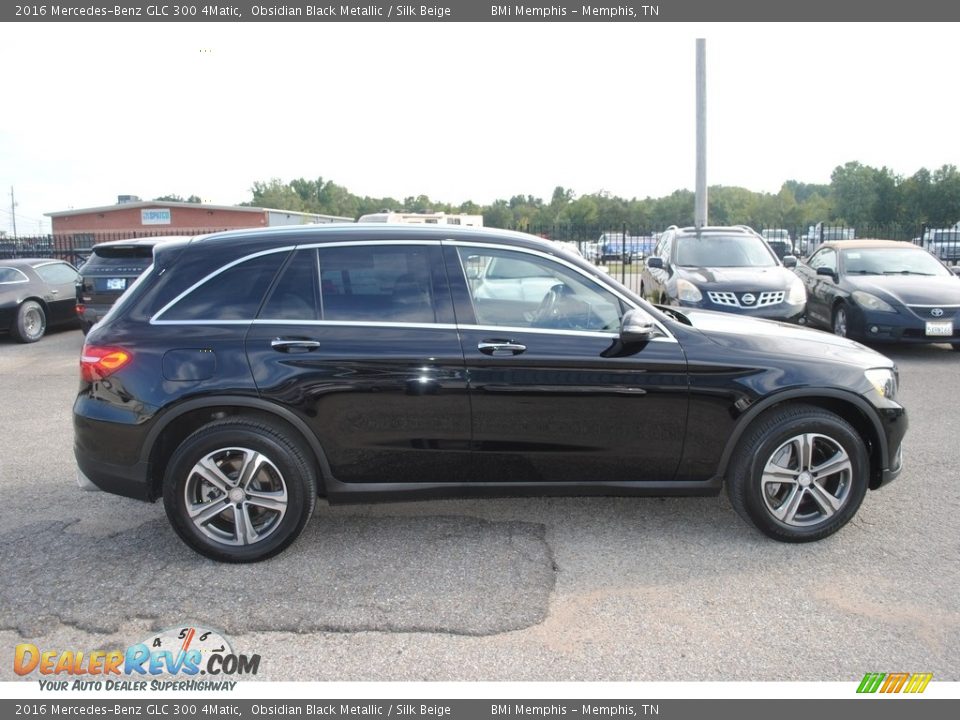 2016 Mercedes-Benz GLC 300 4Matic Obsidian Black Metallic / Silk Beige Photo #6