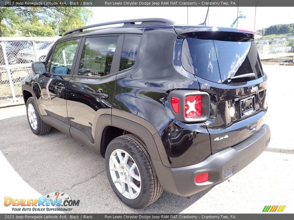 2023 Jeep Renegade Latitude 4x4 Black / Black Photo #3