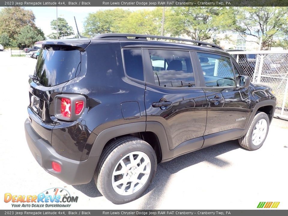 2023 Jeep Renegade Latitude 4x4 Black / Black Photo #5