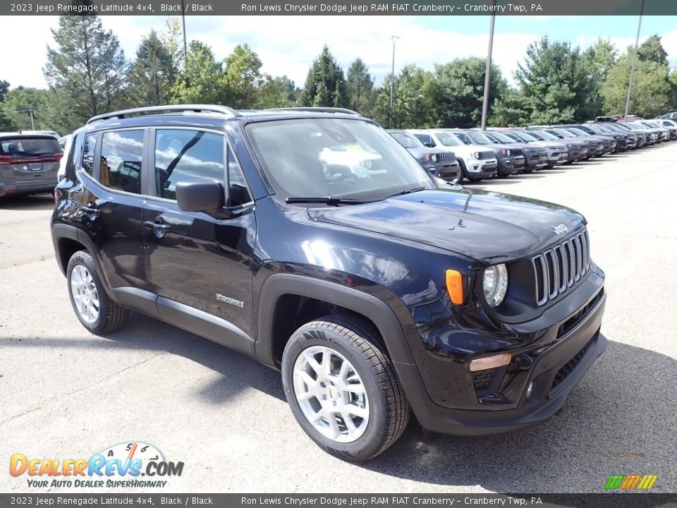 2023 Jeep Renegade Latitude 4x4 Black / Black Photo #7