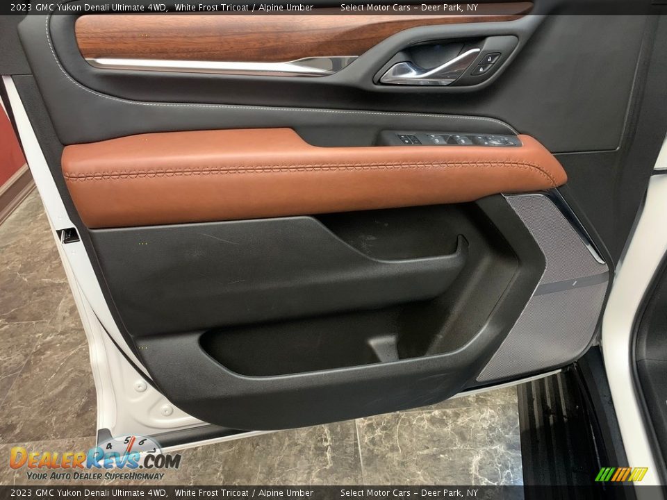 Door Panel of 2023 GMC Yukon Denali Ultimate 4WD Photo #16