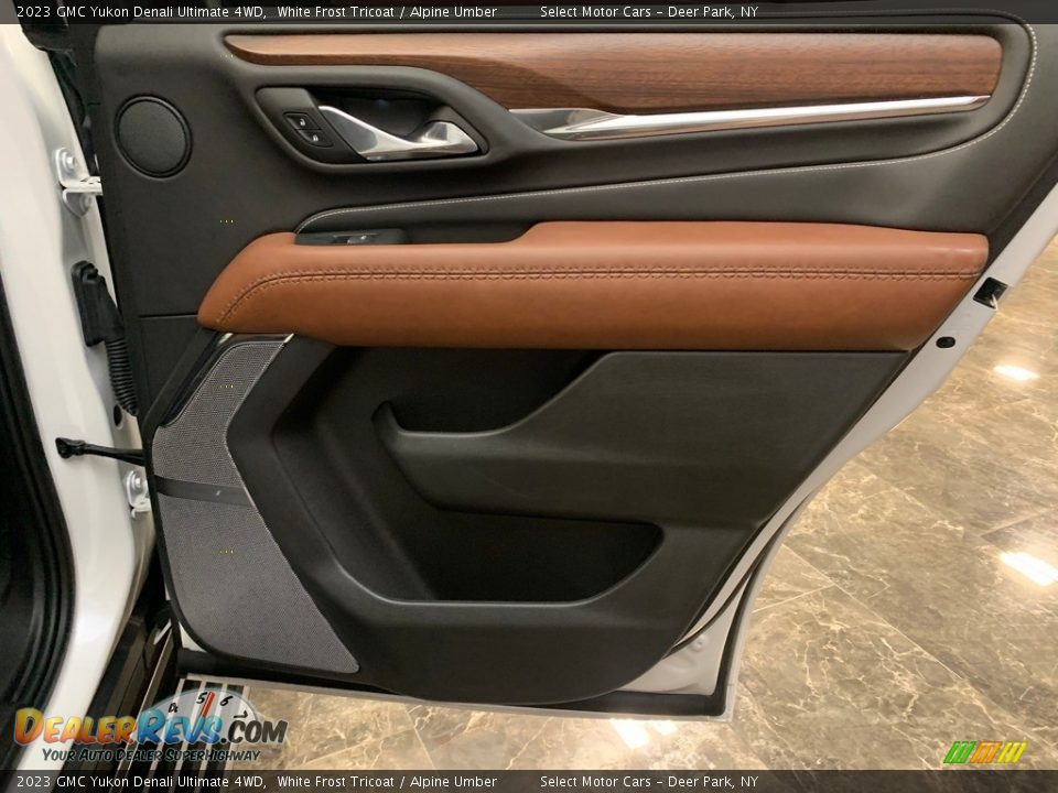 Door Panel of 2023 GMC Yukon Denali Ultimate 4WD Photo #17