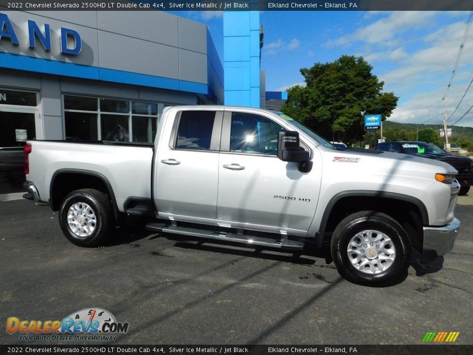 2022 Chevrolet Silverado 2500HD LT Double Cab 4x4 Silver Ice Metallic / Jet Black Photo #3