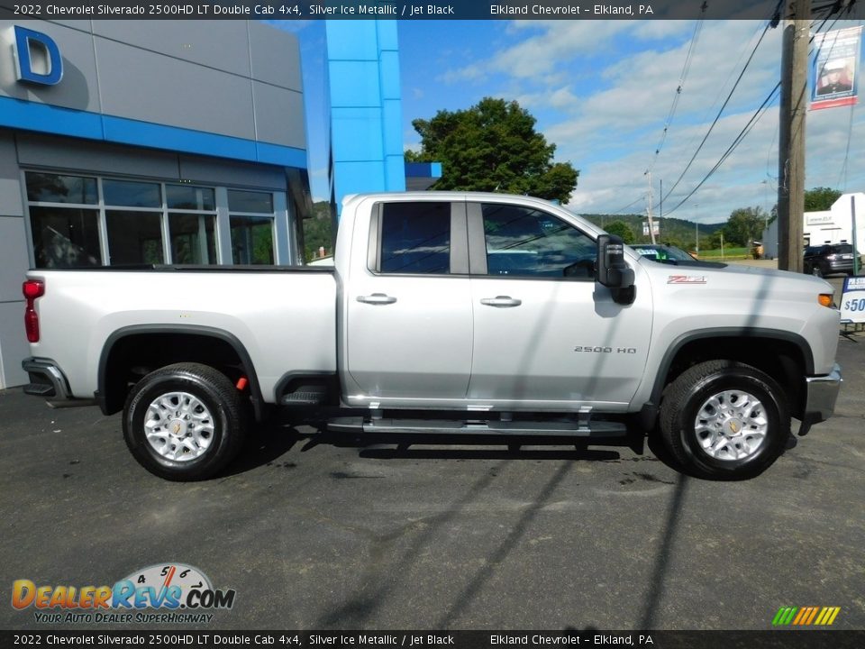 2022 Chevrolet Silverado 2500HD LT Double Cab 4x4 Silver Ice Metallic / Jet Black Photo #4