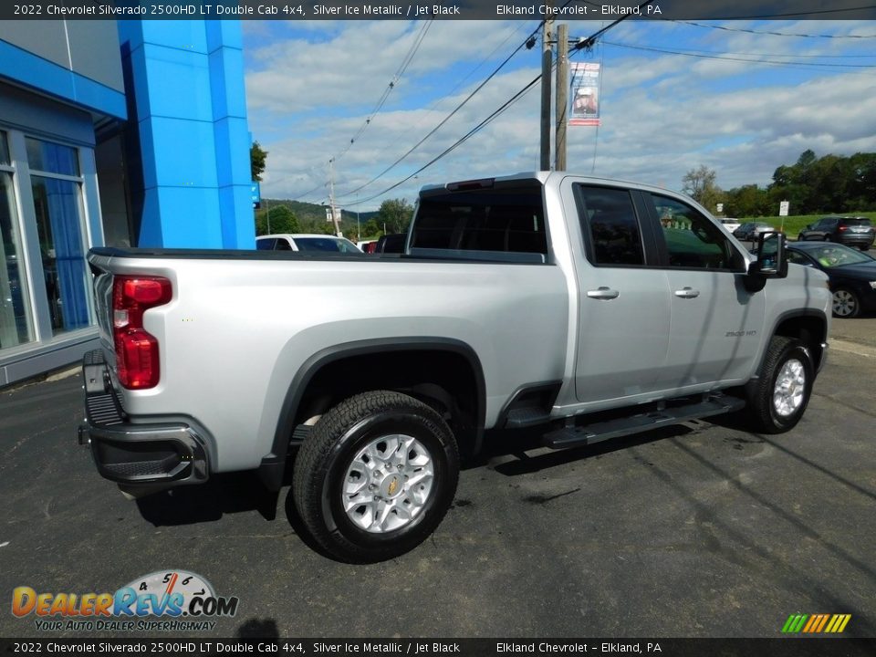 2022 Chevrolet Silverado 2500HD LT Double Cab 4x4 Silver Ice Metallic / Jet Black Photo #5