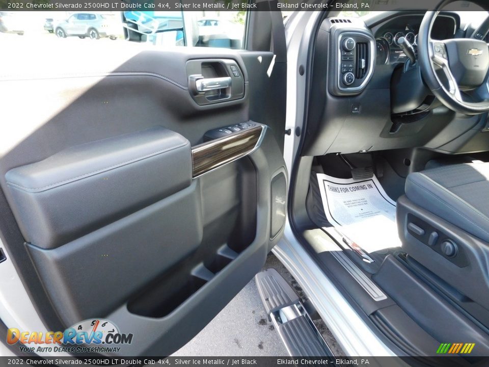Door Panel of 2022 Chevrolet Silverado 2500HD LT Double Cab 4x4 Photo #18
